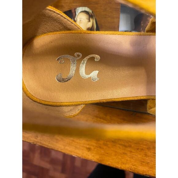 Vintage gold velvet penny wedged 2” heeled sandals Slip on zip up SZ 7.5 - Picture 7 of 7